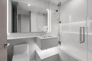 101 W 67th St, New York City, NY 10023 - Photo 14