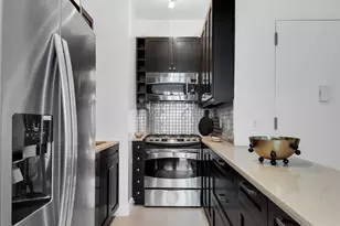 30-11 21st St, New York City, NY 11102 - Photo 10