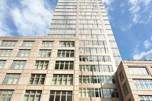 305 E 51st St, New York City, NY 10022 - Photo 12