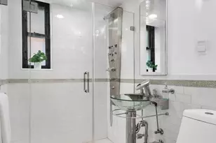 81 Bedford St, New York City, NY 10014 - Photo 6