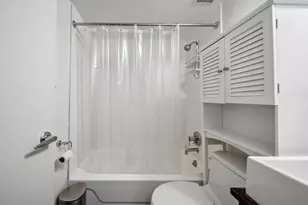 184 Thompson St, New York City, NY 10012 - Photo 8