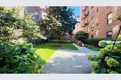 32-22 91st Street #106, New York City, NY 11369 - Photo 16