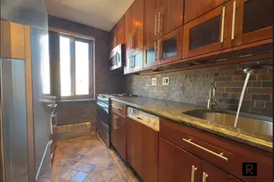 420 E 64th St, New York City, NY 10065 - Photo 4