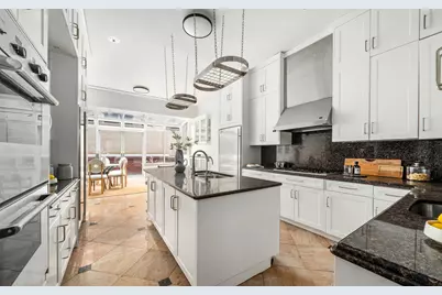 51 E 67th Street, New York City, NY 10065 - Photo 4