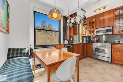 240 E 79th Street #8A, New York City, NY 10021 - Photo 6