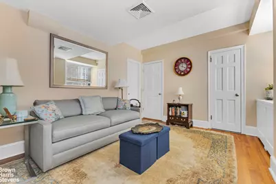 240 E 79th Street #8A, New York City, NY 10021 - Photo 8