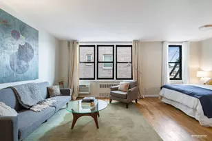 515 E 7th St, New York City, NY 11218 - Photo 4