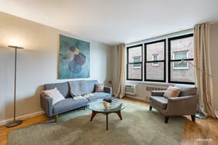 515 E 7th St, New York City, NY 11218 - Photo 2