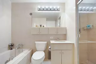 160 W 66th St, New York City, NY 10023 - Photo 6