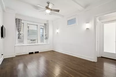 588 W End Avenue #7C, New York City, NY 10024 - Photo 2