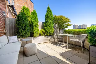 2 Charlton St, New York City, NY 10014 - Photo 2