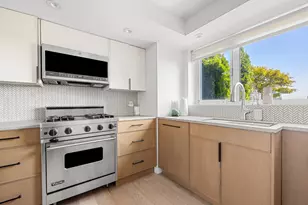 2 Charlton St, New York City, NY 10014 - Photo 8