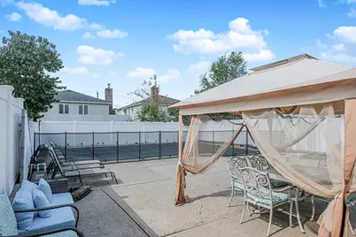 80 Freedom Avenue, New York City, NY 10314 - Photo 30