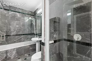 250 E 54th St, New York City, NY 10022 - Photo 4