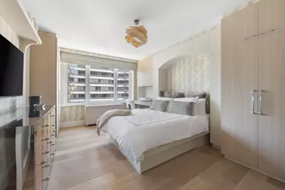 200 E 62nd Street #19D, New York City, NY 10065 - Photo 10