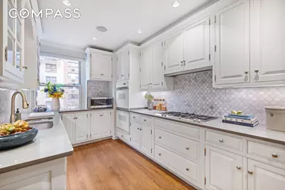 320 E 72nd Street #5B, New York City, NY 10021 - Photo 4