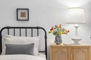 320 E 72nd St, New York City, NY 10021 - Photo 14