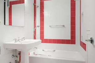 207 E 74th St, New York City, NY 10021 - Photo 14