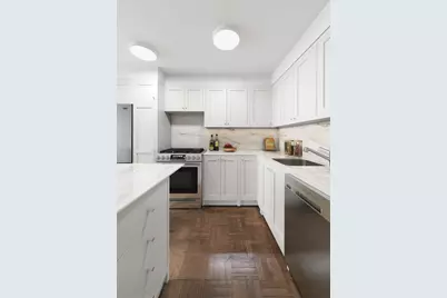 207 E 74th Street #5JH, New York City, NY 10021 - Photo 4