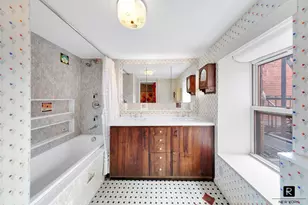 34 Gramercy Park E, New York City, NY 10010 - Photo 38