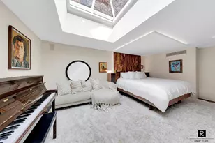 34 Gramercy Park E, New York City, NY 10010 - Photo 32