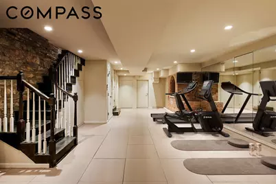 42 Barrow Street, New York City, NY 10014 - Photo 22