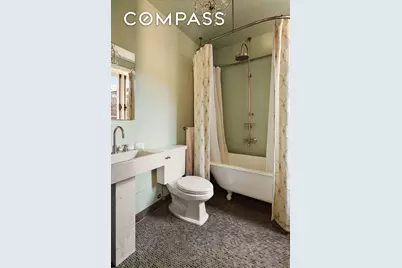 42 Barrow Street, New York City, NY 10014 - Photo 16