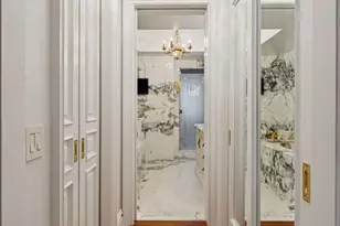 975 Park Ave, New York City, NY 10028 - Photo 10