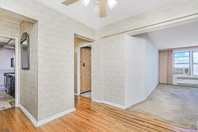 2514 E 7th Street #6J, New York City, NY 11235 - Photo 2