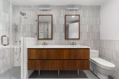 21-30 44th Drive #5H, New York City, NY 11101 - Photo 4