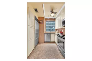 410 E 57th St, New York City, NY 10022 - Photo 4