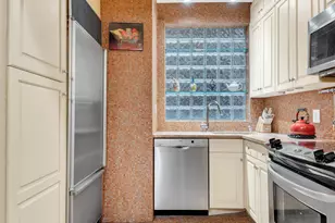 410 E 57th St, New York City, NY 10022 - Photo 2