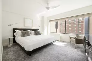 900 Park Ave, New York City, NY 10075 - Photo 6