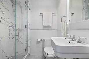 910 Park Ave, New York City, NY 10075 - Photo 12