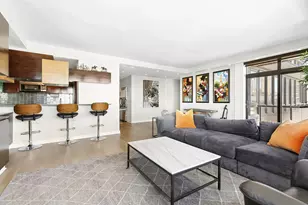 100 United Nations Plaza, New York, NY 10017 - Photo 2