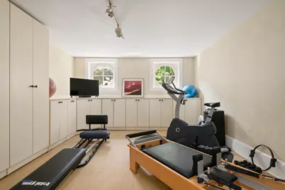 329 W 87th Street, New York City, NY 10024 - Photo 14