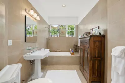 329 W 87th Street, New York City, NY 10024 - Photo 10