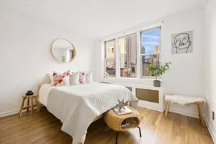 311 E 75th St, New York City, NY 10021 - Photo 4