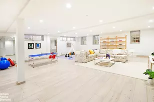 155 Noble St, New York City, NY 11222 - Photo 14