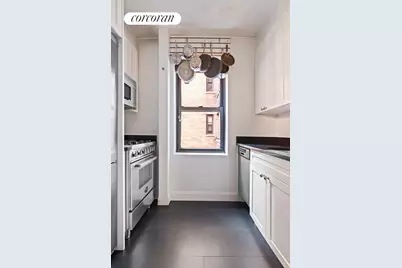 245 E 72nd Street #6E, New York City, NY 10021 - Photo 4