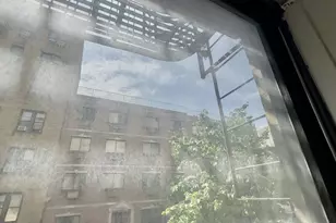 687 W 204th St, New York City, NY 10034 - Photo 16