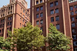 333 E 43rd St, New York City, NY 10017 - Photo 8