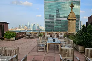 333 E 43rd St, New York City, NY 10017 - Photo 10