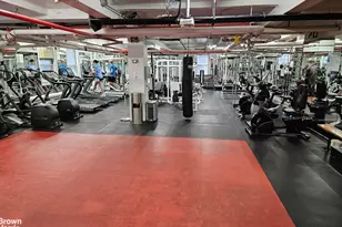 333 E 43rd St, New York City, NY 10017 - Photo 14