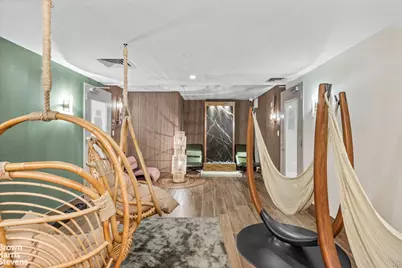 46-30 Center Boulevard #503, New York City, NY 11109 - Photo 28