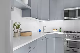 200 E 16th St, New York City, NY 10003 - Photo 4