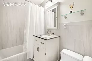 555 Main St, New York City, NY 10044 - Photo 8