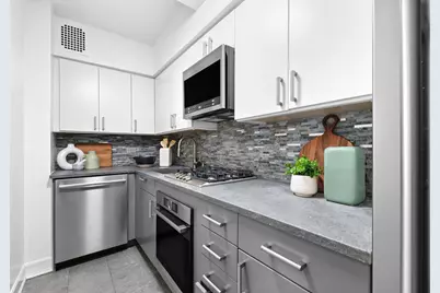 305 E 72nd Street #3DS, New York City, NY 10021 - Photo 2