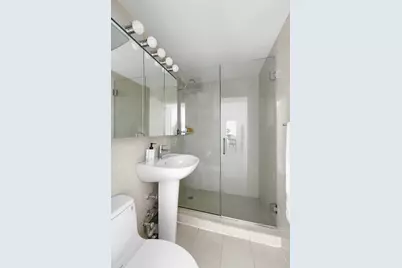 305 E 72nd Street #3DS, New York City, NY 10021 - Photo 4