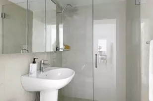 305 E 72nd St, New York City, NY 10021 - Photo 4